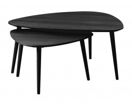 Modern&iacute; set dvou konferenčn&iacute;ch stolků Halia v troj&uacute;heln&iacute;kov&eacute;m tvaru v čern&eacute; barvě 100 cm