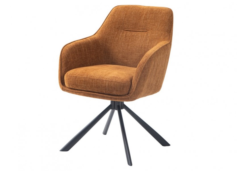 Moderní skandinávská otočná jídelní židle Egon s čalouněnou sedací částí s potahem v hořčicové žluté barvě s jemným sametovým leskem s podstavou z kovu v černé barvě se šikmýma nohama