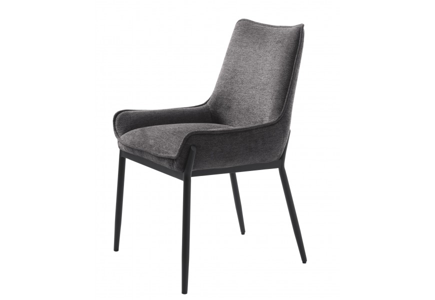 Moderní čalouněná šedá jídelní židle Beryl s nízkými opěrkami na ruce a obdélníkovou zádovou opěrkou s podstavou z kovu v černé barvě se čtyřmi nohama s designovým přesahem do sedací části