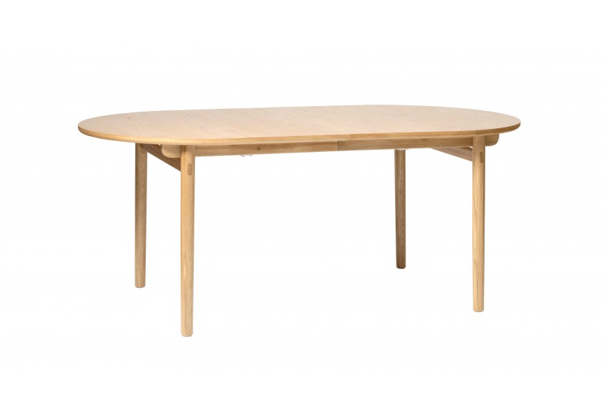 Luxusní designový retro dubový jídelní stůl Roskilde s oválnou deskou a čtyřmi válcovitými nohami s tradičními výztuhami s kombinací masivního a dýhovaného dřeva v přírodní světlé hnědé barvě