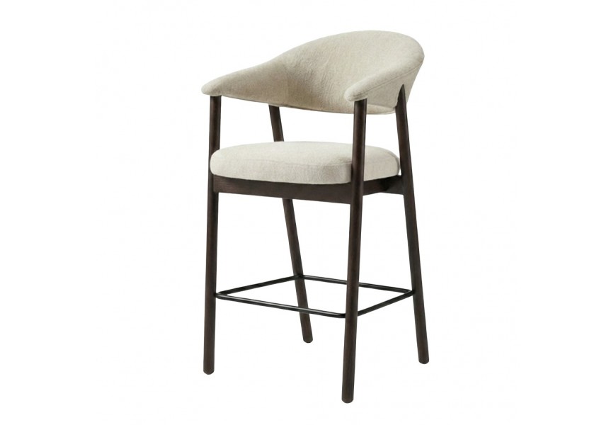 Skandinávská barová židle Bodil s žinylkovým potahem v krémově bílé barvě na sedadle a opěrce s dřevěným rámem v přírodním dubovém tmavém hnědém provedení s přiznanou kresbou letokruhů