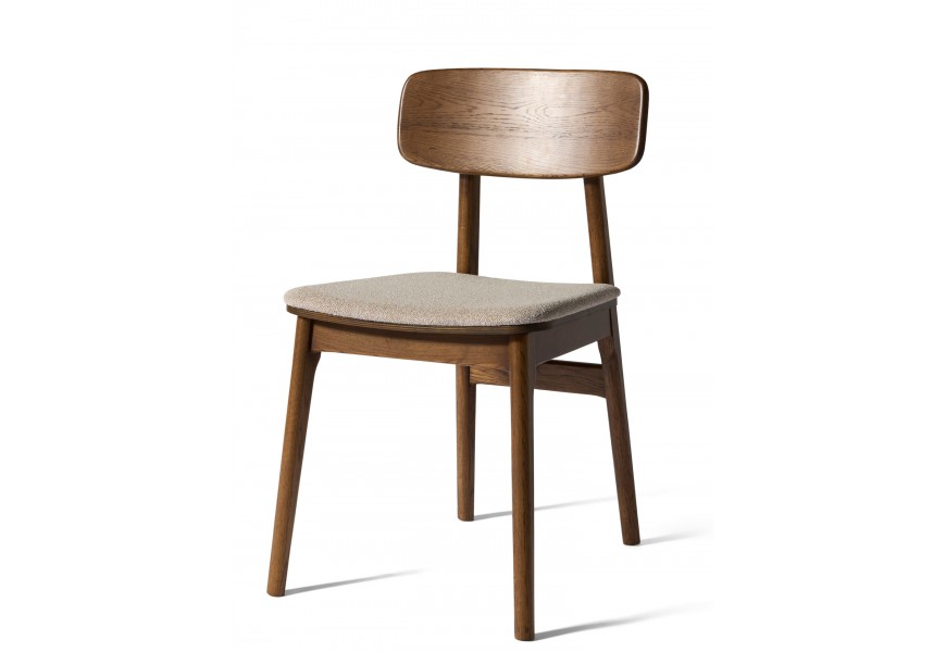 Skandinávská severská jídelní židle Vimo s masivní dubovou konstrukcí v tmavě hnědé barvě s přiznanou kresbou letokruhů se sedadlem s čalouněním a potahem z buklé v melírovaném bílo-béžovém provedení