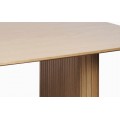 Skandin&aacute;vsk&yacute; obd&eacute;ln&iacute;kov&yacute; j&iacute;deln&iacute; stůl Bornholm se dvěma zaoblen&yacute;mi lamelov&yacute;mi nohami ve světl&eacute;m hněd&eacute;m dubov&eacute;m proveden&iacute; 190 cm