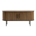 Retro ov&aacute;ln&yacute; dvoudveřov&yacute; TV stolek Bornholm v tmav&eacute;m hněd&eacute;m dubov&eacute;m proveden&iacute; s vertik&aacute;ln&iacute;m lamelov&yacute;m dekorem 120 cm