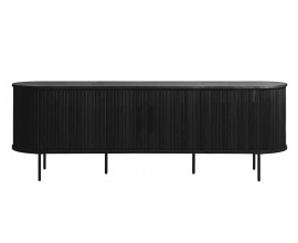 Retro televizn&iacute; stolek Bornholm ov&aacute;ln&eacute;ho tvaru z dubov&eacute;ho dřeva v čern&eacute;m proveden&iacute; se dvěma posuvn&yacute;mi dv&iacute;řky s vertik&aacute;ln&iacute;m lamelov&yacute;m dekorem se &scaron;esti nožičkami a &uacute;chyty z kovu v matn&eacute; čern&eacute; barvě