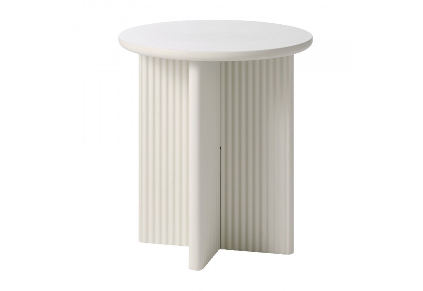 Moderní béžově šedý příruční stolek Hvidea v odstínu Greige s kulatou hladkou deskou a podstavou se čtyřmi nohama s vertikálním drážkováním