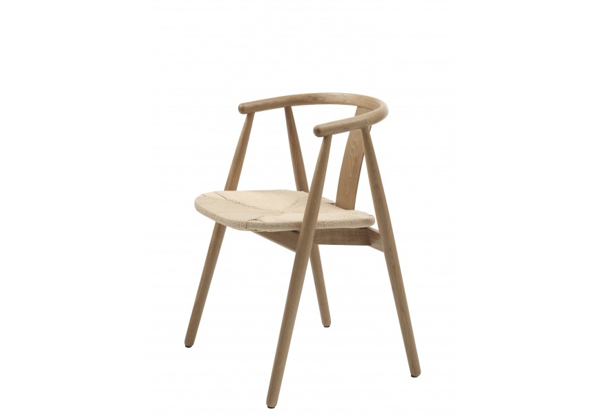 Luxusní moderní masivní jídelní židle Cordel s dubovou konstrukcí s přírodní světlé hnědé barvě s přiznanou kresbou letokruhů s opěrkou ve tvaru U se sešikmenýma nohama a sedadlem s papírovým kordovým výpletem ve světlé béžové barvě