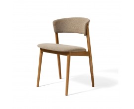 Modern&iacute; světl&aacute; hněd&aacute; dubov&aacute; j&iacute;deln&iacute; židle Malia s masivn&iacute; konstrukc&iacute; a pěnov&yacute;m čalouněn&iacute;m na opěrce a sed&aacute;ku s potahem s žinylkov&yacute;m fini&scaron;em v b&eacute;žov&eacute;m mel&iacute;rovan&eacute;m proveden&iacute;