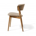 Skandin&aacute;vsk&aacute; j&iacute;deln&iacute; židle Malia se světl&yacute;m hněd&yacute;m dubov&yacute;m r&aacute;mem a b&eacute;žov&yacute;m čalouněn&yacute;m sed&aacute;kem a opěradlem 77 cm