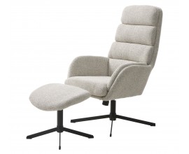 Modern&iacute; křeslo Hermes s vysokou z&aacute;dovou opěrkou a podnožkou s potahem z bukl&eacute; v off white odst&iacute;nu s mel&iacute;rov&aacute;n&iacute;m v hněd&yacute;ch a &scaron;ed&yacute;ch t&oacute;nech s nohama z kovu v čern&eacute; barvě