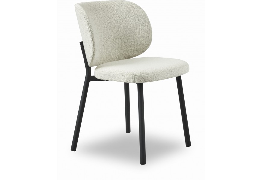 Moderní designová jídelní židle Foxy s čalouněním a potahem z buklé v bělošedém off white odstínu s nohama z kovu v černé barvě