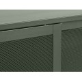 Modern&iacute; industri&aacute;ln&iacute; př&iacute;born&iacute;k Vejle se dvěma perforovan&yacute;mi dv&iacute;řky a policemi z kovu v olivov&eacute; zelen&eacute; barvě 160 cm