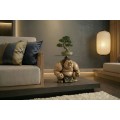 Designov&yacute; kulat&yacute; př&iacute;ručn&iacute; stolek Tierra Glam s podnož&iacute; v podobě sumo postavy se skleněnou průsvitnou deskou 32 cm 