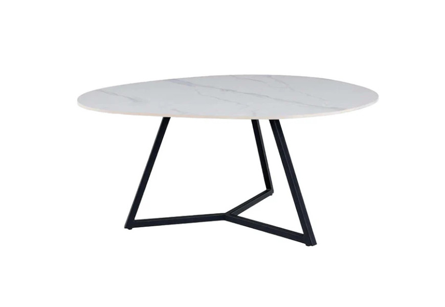 Designový mramorový industriální asymetrický konferenční stolek Ceramia Blanca s deskou organického tvaru z keramiky v bílé barvě s šedým žilkováním se třemi nohami z kovu v černé barvě