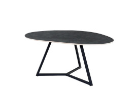 Industri&aacute;ln&iacute; asymetrick&yacute; čern&yacute; př&iacute;ručn&iacute; stolek Ceramia Gris s keramickou deskou organick&eacute;ho tvaru s mramorov&yacute;m dekorem 70 cm