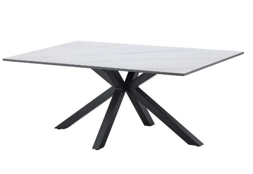 Designový industriální konferenční stolek Ceramia Blanca s obdélníkovou keramickou deskou v bílé barvě s elegantním šedým mramorováním s černou podstavou z kovu s překříženýma nohama