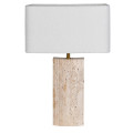 Luxusní designová travertinová stolní lampa Olia s nohou z přírodního kamene s výraznou pórovitou strukturou a mramorovanou kresbou v odstínech béžové s obdélníkovým stínítkem ze lnu v bílé barvě na zlaté kovové konstrukci