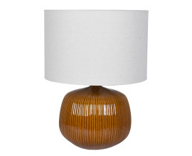 Luxusn&iacute; modern&iacute; keramick&aacute; stoln&iacute; lampa Luffy s kulatou nohou s vertik&aacute;ln&iacute;m dr&aacute;žkovan&yacute;m zdoben&iacute;m v hněd&eacute; barvě s leskl&yacute;m povrchem z v&aacute;lcovit&yacute;m lněn&yacute;m st&iacute;n&iacute;tkem s hladk&yacute;m tkan&iacute;m v b&iacute;l&eacute; barvě