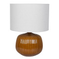 Luxusní moderní keramická stolní lampa Luffy s kulatou nohou s vertikálním drážkovaným zdobením v hnědé barvě s lesklým povrchem z válcovitým lněným stínítkem s hladkým tkaním v bílé barvě