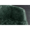 Designov&eacute; retro zelen&eacute; křeslo Scandinavia s žinylkov&yacute;m potahem s pro&scaron;&iacute;v&aacute;n&iacute;m s knofl&iacute;ky a čern&yacute;ma kovov&yacute;mi nohami 73 cm