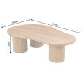 Skandin&aacute;vsk&yacute; dubově hněd&yacute; konferenčn&iacute; stolek Curvy s asymetrickou organicky tvarovanou deskou a třemi mohutn&yacute;ma nohama 130 cm