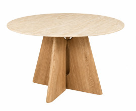Modern&iacute; designov&yacute; travertinov&yacute; stůl Curvy s kulatou vrchn&iacute; deskou z keramiky v b&eacute;žov&eacute; barvě s př&iacute;rodn&iacute; kresbou kamene se čtyřmi nohama s ov&aacute;ln&yacute;m v&yacute;řezem ve světl&eacute;m hněd&eacute;m dubov&eacute;m proveden&iacute;