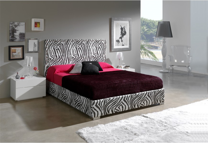Postel MANHATTAN-ZEBRA s &uacute;ložn&yacute;m prostorem
