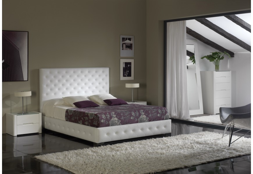 Elegantní postel chesterfield ALMA s koženým čalouněním 200 cm