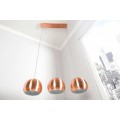 Stylové závěsné trojité svítidlo Copper v měděné barvě z kovu v kulatém kulatém tvaru kulatými stínítky 128 cm