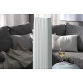 Designová moderní stojací lampa Paris s bílým latexovým stínítkem a chromovou nohou 120 cm