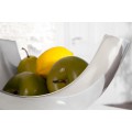 Moderní designová kovová mísa Abstract ve stříbrné barvě s dynamickou asymetrickou siluetou 30 cm