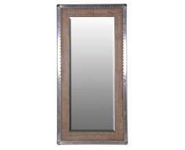 Industriální dřevěné velké nástěnné zrcadlo Amberley v hrubém dřevěném rámu s kovovou obrubou stříbrné barvy 181cm
