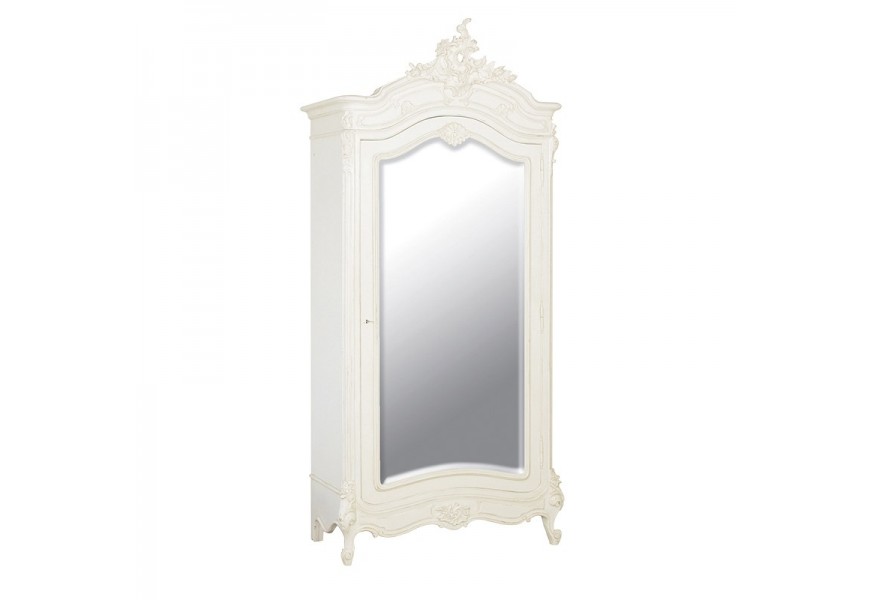 Luxusní bílá barokní jednodvéřová skříň Antic Blanc se zrcadlem a výrazným vyřezávaným dekorativním ornamentem a nožičkami