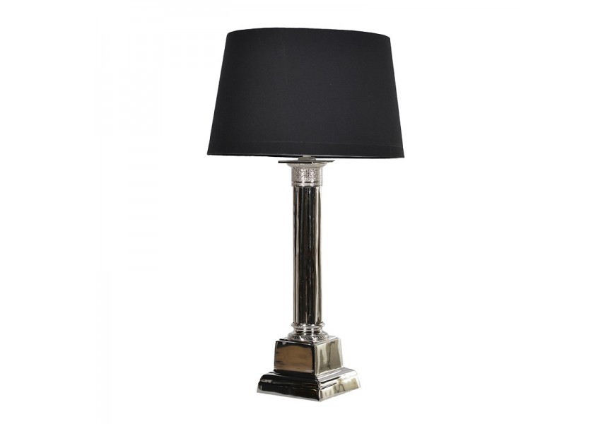 Designová noční lampa Alamosa v art deco stylu s černým textilním stínítkem a ozdobnou kovovou podstavou
