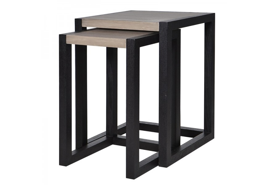 Designový set konferenčních stolků Leniar v moderním stylu s dřevěnými nožičkami v černé barvě čtvercový hnědý
