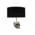 Glamour designová noční lampa Skull s černým kulatým textilním stínítkem a stříbrným podstavcem ve tvaru lebky