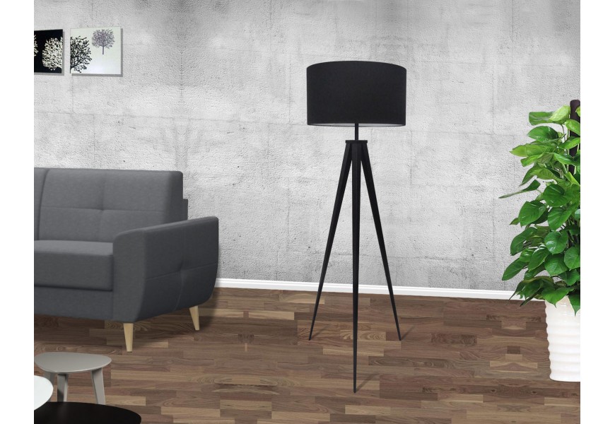 Designová stojací retro lampa Tripod černá
