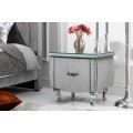 Moderní luxusní noční stolek Caledonia ve stříbrné barvě 45cm