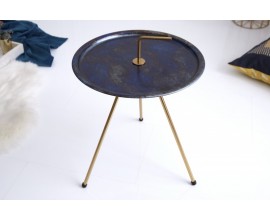 Jedinečný příruční stolek Gedling Royal Gold