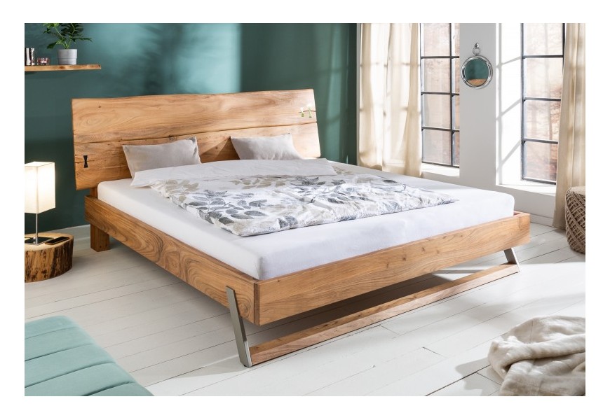 Designová postel Mammut z akátového dřeva se stříbrnými prvky na čele 205cm