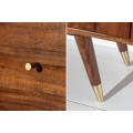 Masivní TV stolek Roslin z akáciového dřeva s organickým designem a zlatými prvky 140cm