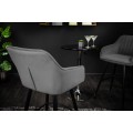 Moderní barová židle Vittel ze sametu v šedé barvě s černými kovovými nohami 102cm