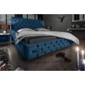 Chesterfield manželská postel Kreon v modrém sametovém potahu na matraci 180x200cm