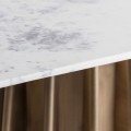 Art-deco zlatý jídelní stůl Leze s oválnou mramorovou deskou v bledém odstínu 200cm