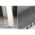 Z&aacute;meck&aacute; chesterfield židle Eleanor v &scaron;ed&eacute; barvě ze sametu 97cm s klepadlem