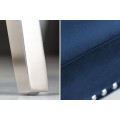 Z&aacute;meck&aacute; chesterfield židle Eleanor v modr&eacute; barvě ze sametu 97cm