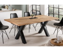 Industriální jídelní stůl Andala z masivního dřeva s černými kovovými nohami 200cm