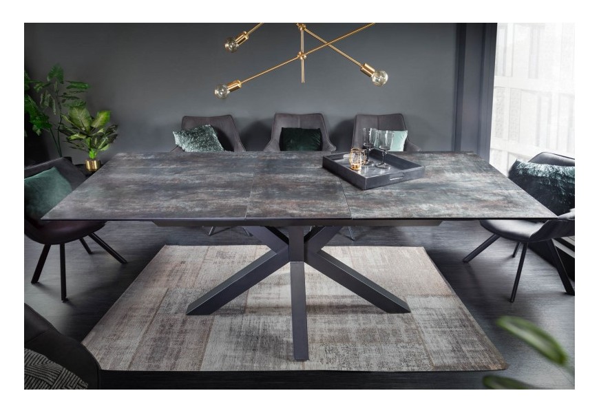 Designový industriální rozkládací jídelní stůl Callandra tmavošedé barvy z keramiky s černými kovovými nohami