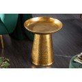 Designový zlatý příruční stolek Hammerblow s kulatým podstavcem z kovu s kladívkovým vzorem