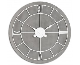 Moderní nadčasové kruhové nástěnné hodiny Stormhill s římskými čísly stříbrné barvy 60cm